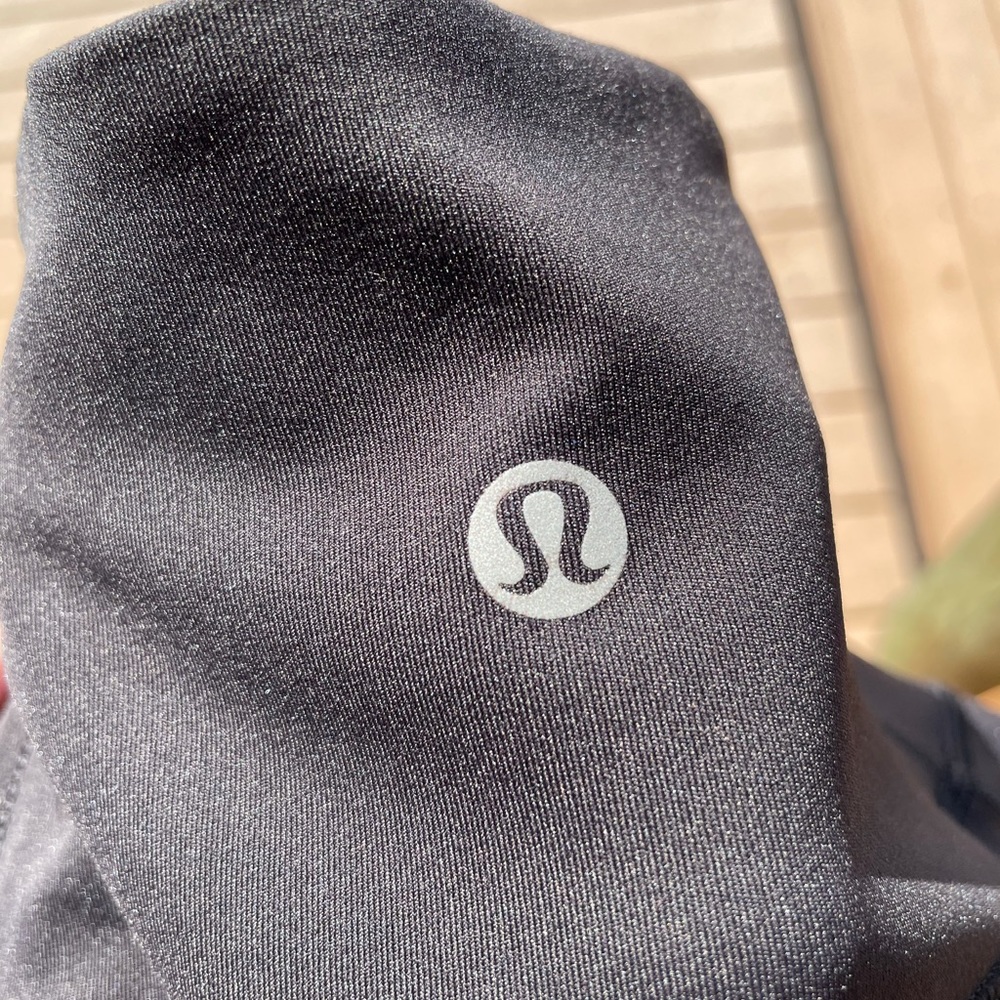 Lululemon black high waisted leggings - Picture 5 of 6